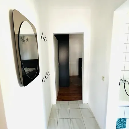 Apartment Naehe Der Innenstadt Mit Parkplatz *