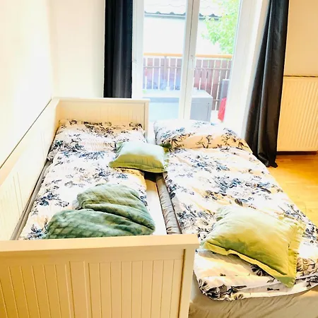Naehe Der Innenstadt Mit Parkplatz